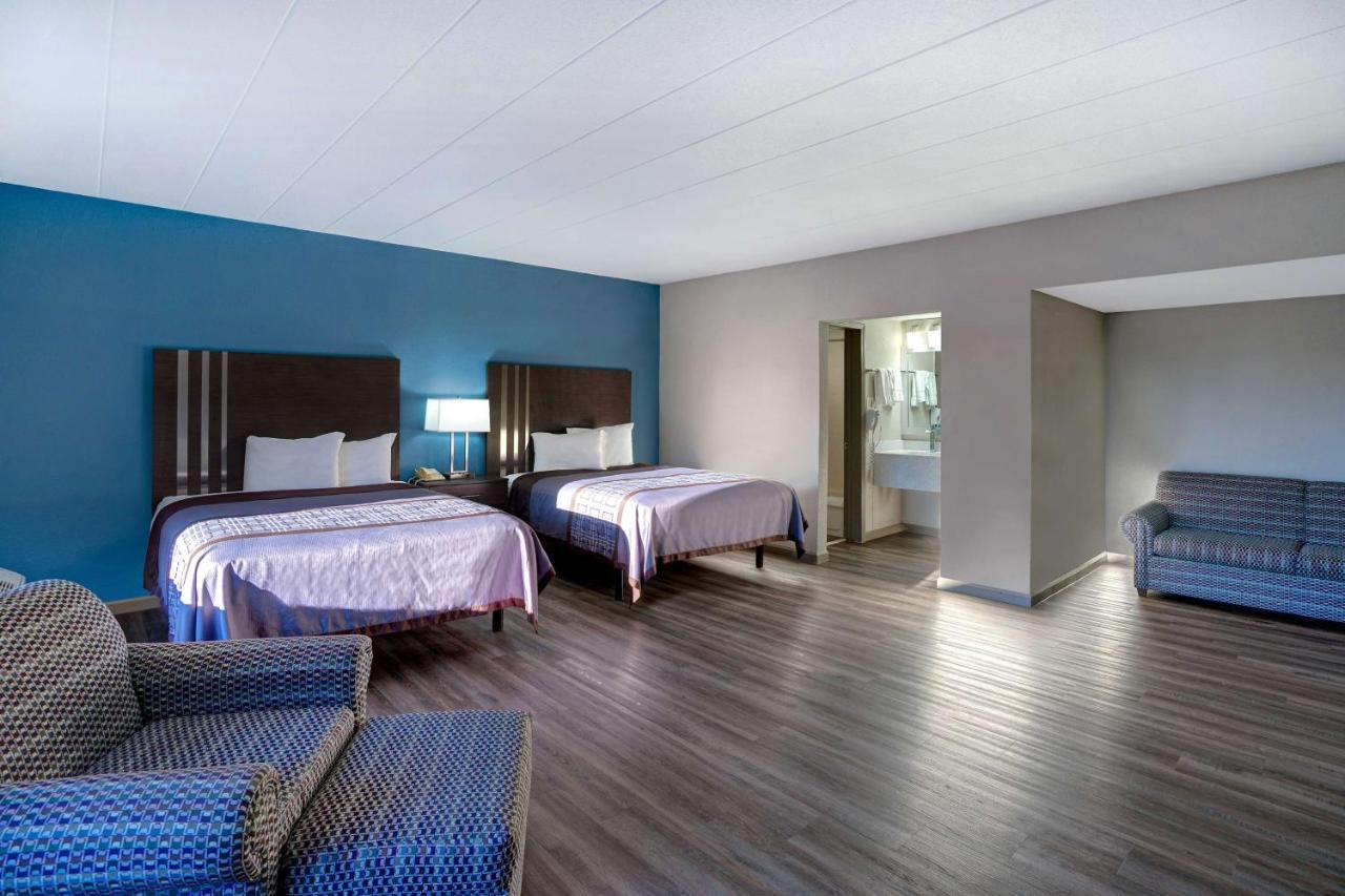 Motel 6 Burlington Buitenkant foto
