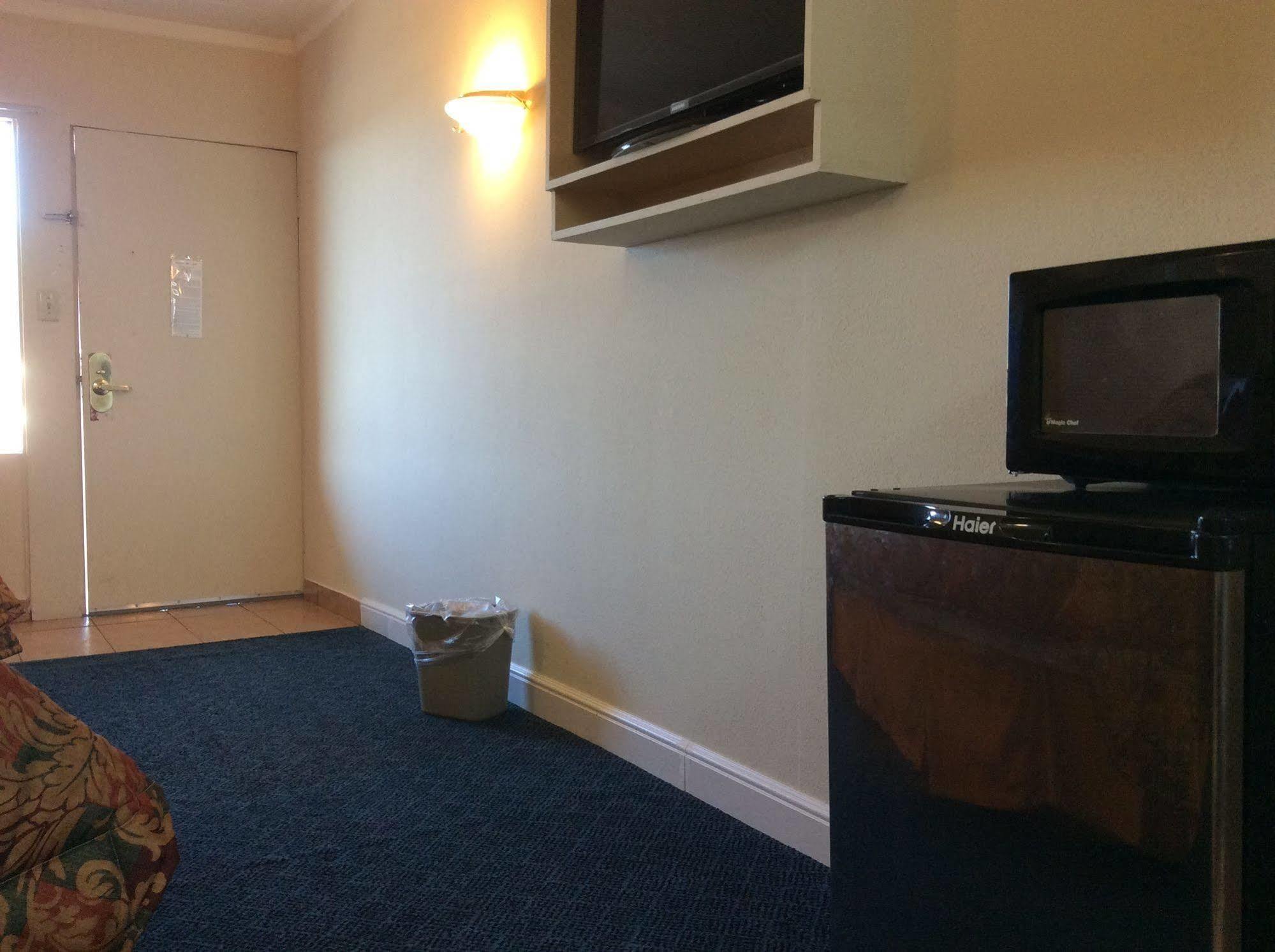 Motel 6 Burlington Buitenkant foto
