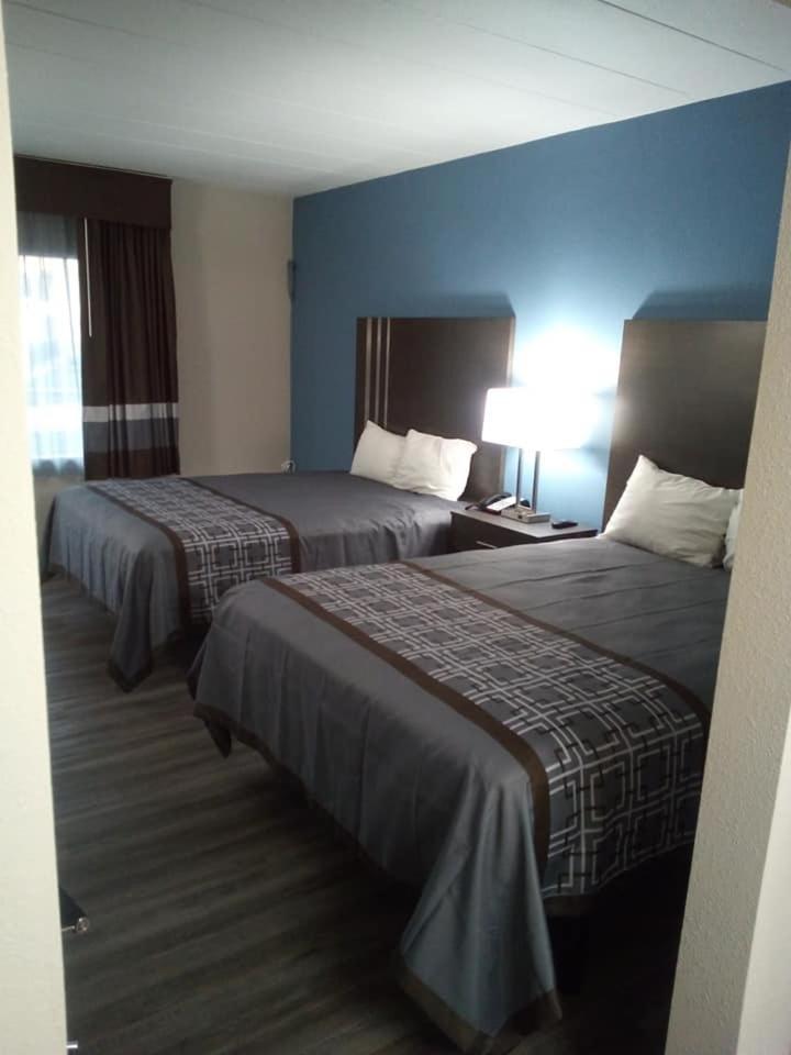 Motel 6 Burlington Buitenkant foto