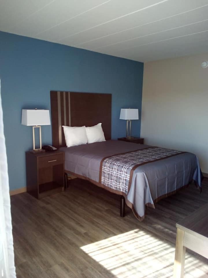 Motel 6 Burlington Buitenkant foto